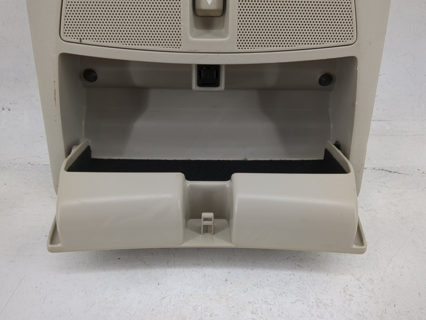 2015 Nissan Sentra Overhead Roof Console 1482389 - Oemusedautoparts1.com