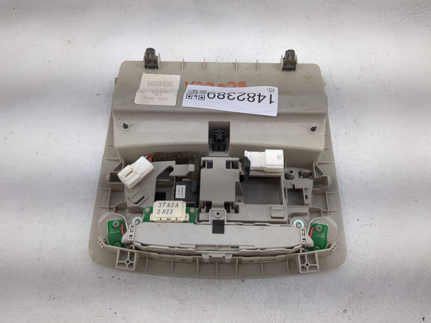 2015 Nissan Sentra Overhead Roof Console 1482389 - Oemusedautoparts1.com