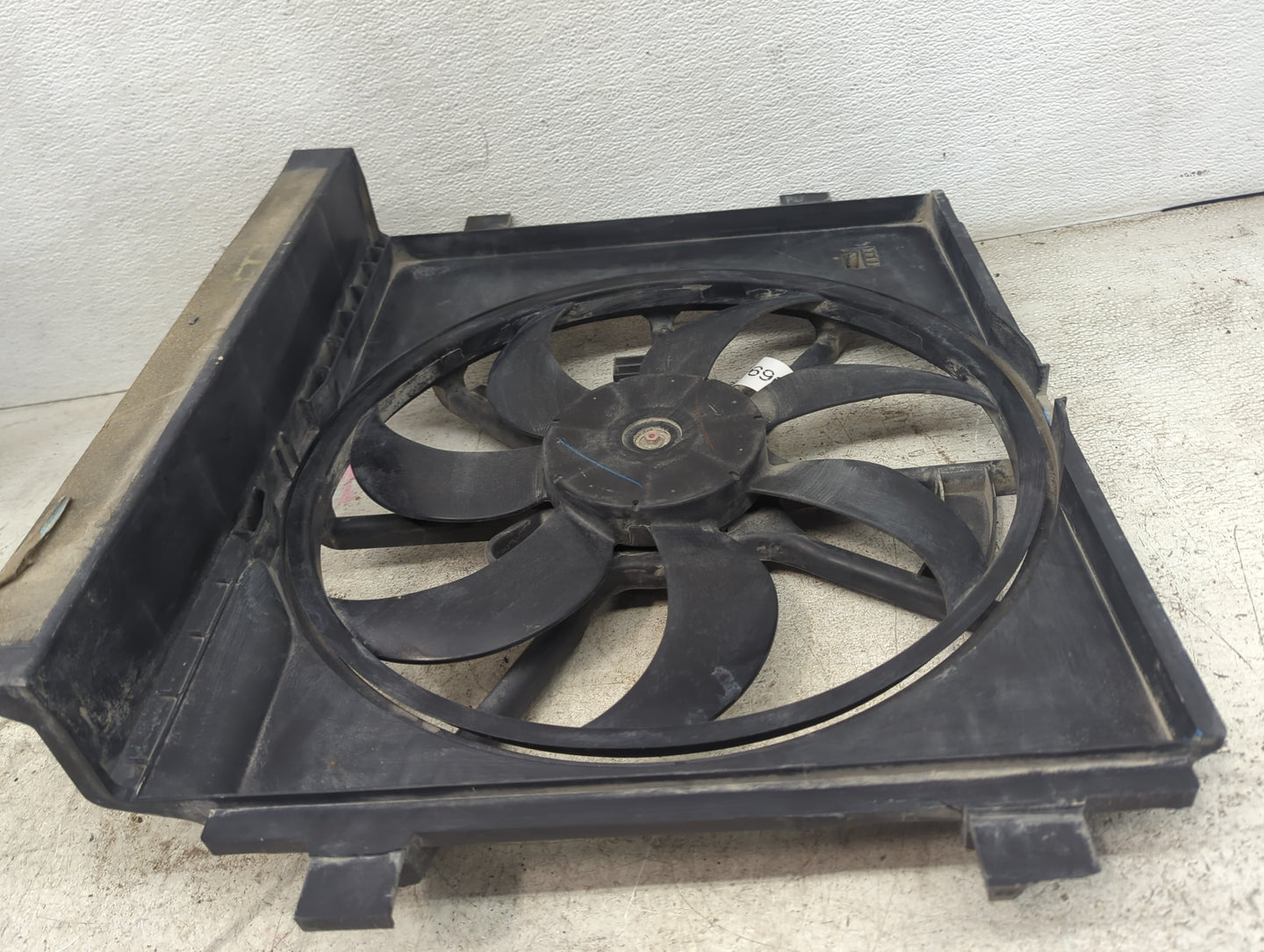 2015-2019 Nissan Sentra Electric Radiator Cooling Fan Motor Assembly P/N:487-14538 131-141107 Fits Fits 2015 2016 2017 2018 