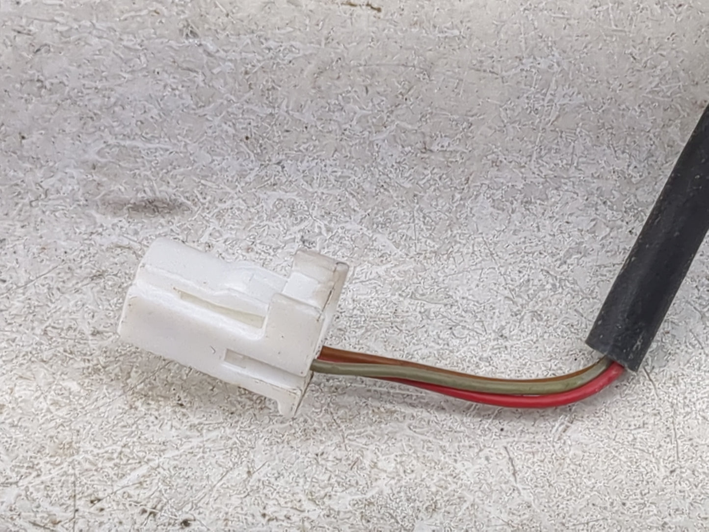 2015 Nissan Sentra Driver Side View Mirror - Left Door Mirror OEM Used - Oemusedautoparts1.com