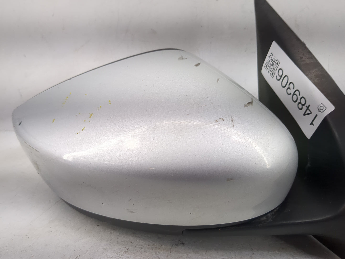2013-2015 Nissan Sentra Passenger Side View Mirror - Right Door Mirror OEM Used - Oemusedautoparts1.com