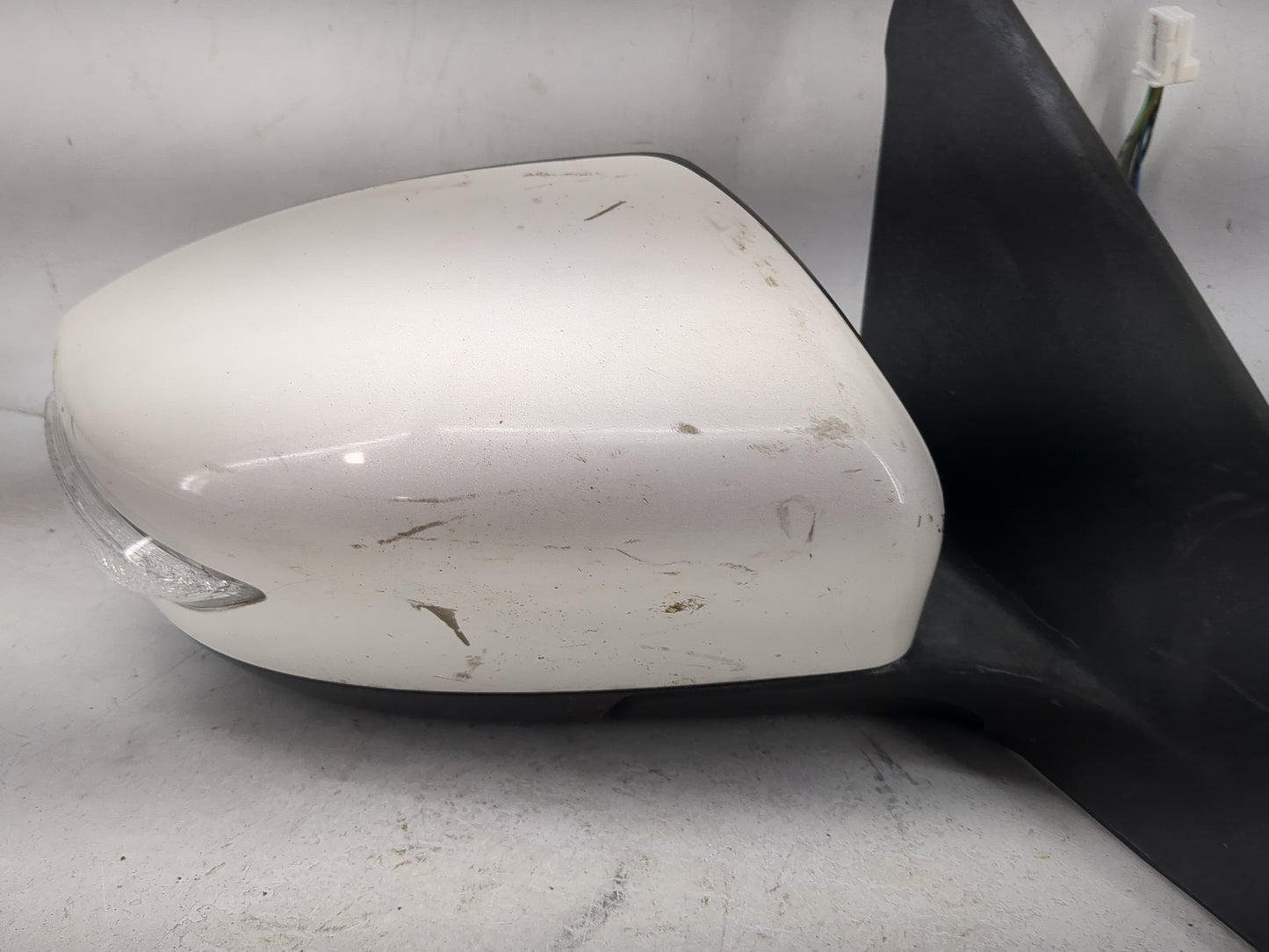 2015 Nissan Sentra Passenger Side View Mirror - Right Door Mirror OEM Used - Oemusedautoparts1.com