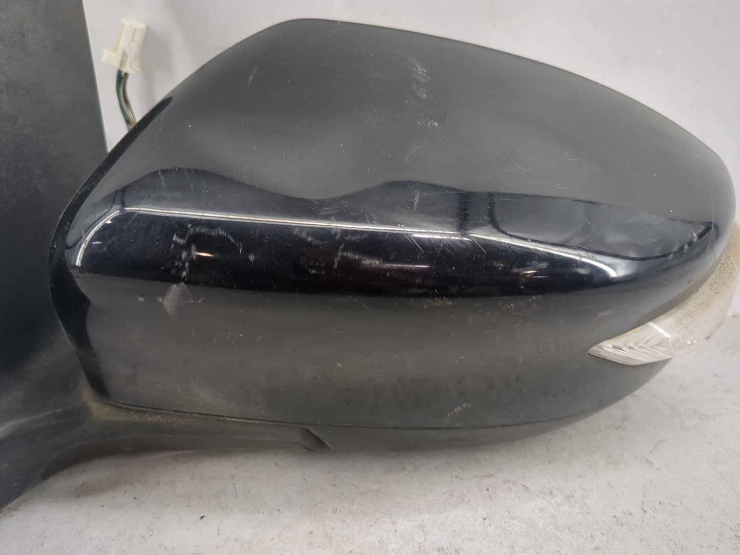 2015 Nissan Sentra Driver Side View Mirror - Left Door Mirror OEM Used - Oemusedautoparts1.com