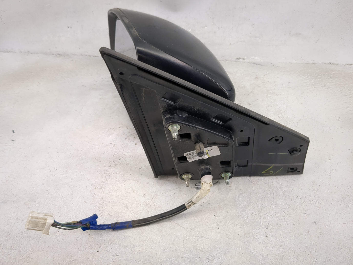 2015 Nissan Sentra Driver Side View Mirror - Left Door Mirror OEM Used - Oemusedautoparts1.com
