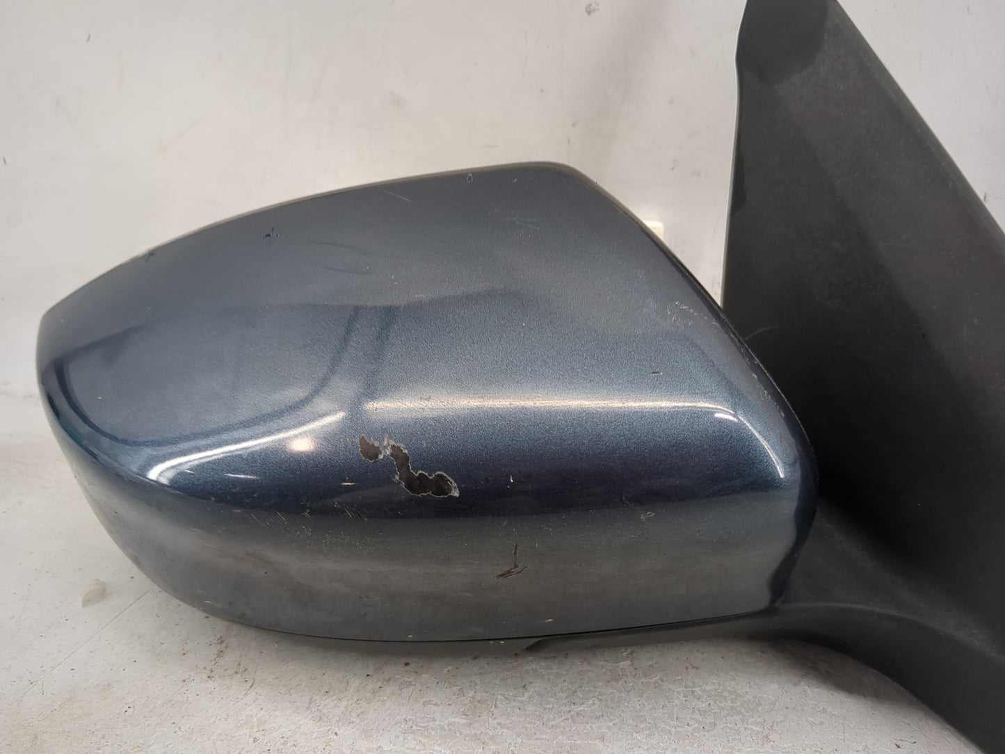 2013-2015 Nissan Sentra Passenger Side View Mirror - Right Door Mirror OEM Used - Oemusedautoparts1.com