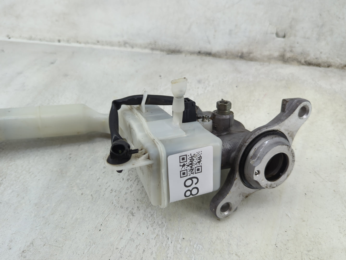 2013-2019 Nissan Sentra Brake Master Cylinder 1492389 - Oemusedautoparts1.com