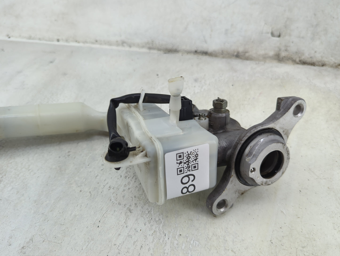 2013-2019 Nissan Sentra Brake Master Cylinder 1492389 - Oemusedautoparts1.com