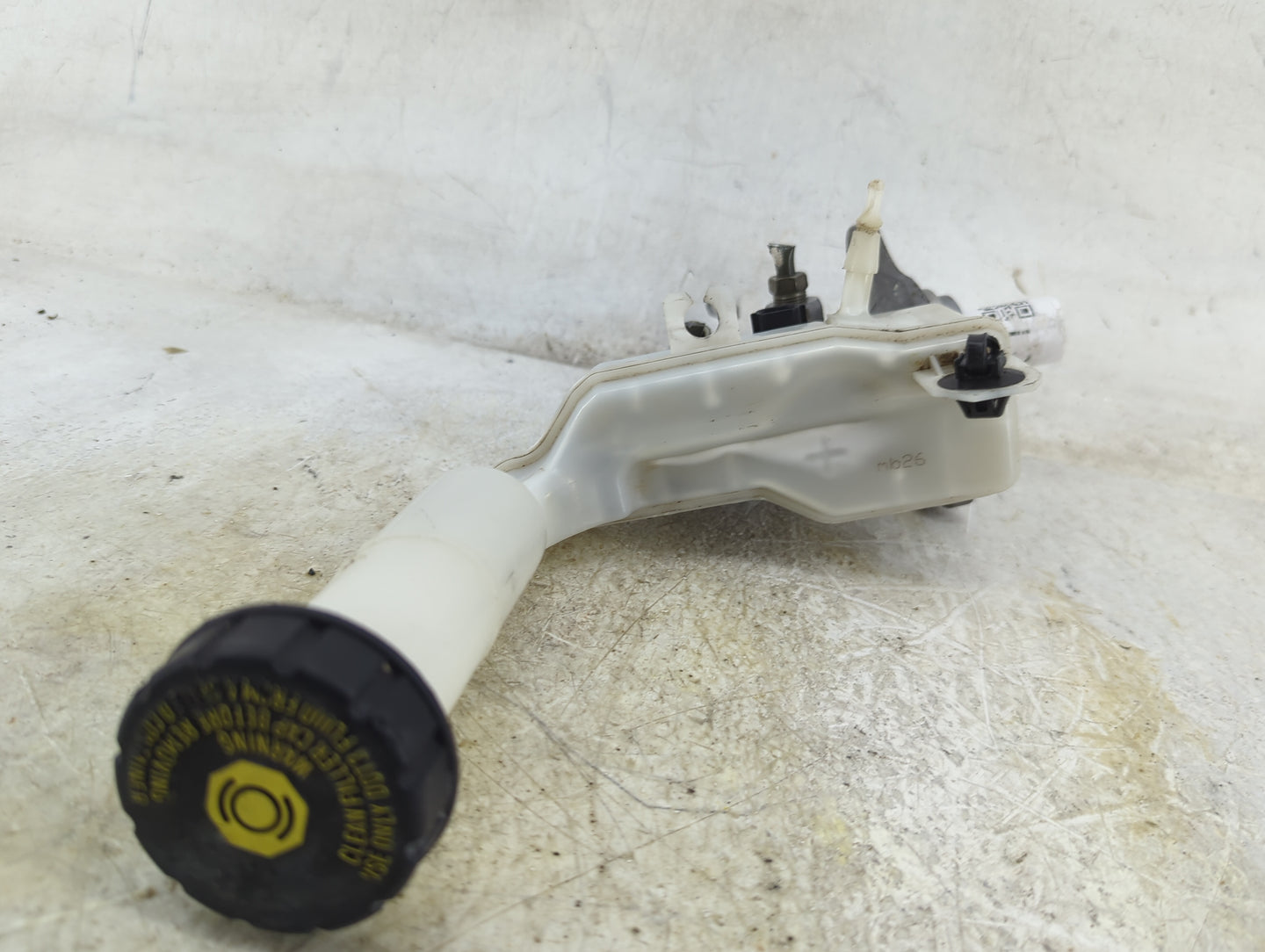 2013-2019 Nissan Sentra Brake Master Cylinder 1496761 - Oemusedautoparts1.com