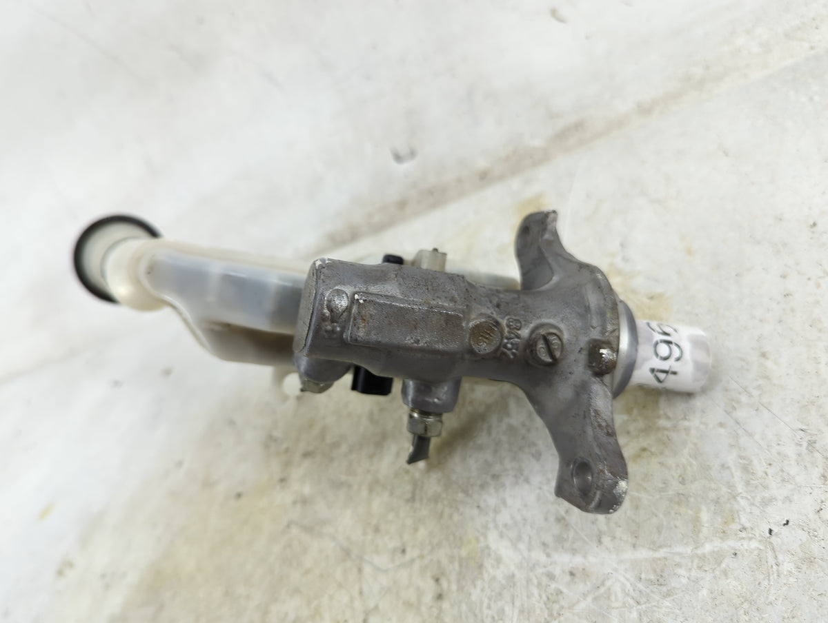 2013-2019 Nissan Sentra Brake Master Cylinder 1496761 - Oemusedautoparts1.com