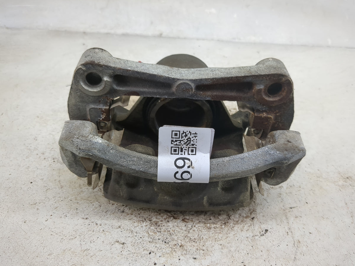 2013-2019 Nissan Sentra Front Driver Left Brake Caliper 1511569 - Oemusedautoparts1.com