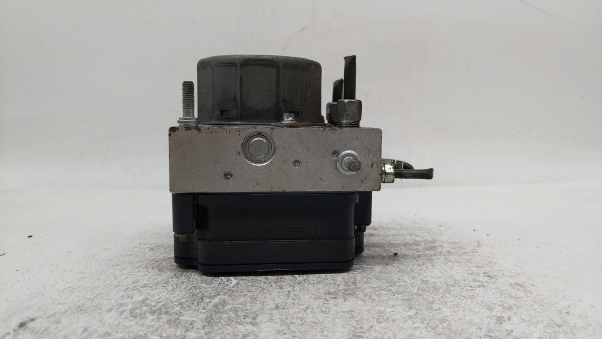 2014-2015 Nissan Sentra Anti-Lock Brake ABS Pump Module Actuator OEM P/N:47660 3SG0C Fits Fits 2014 2015 OEM Used Auto Parts