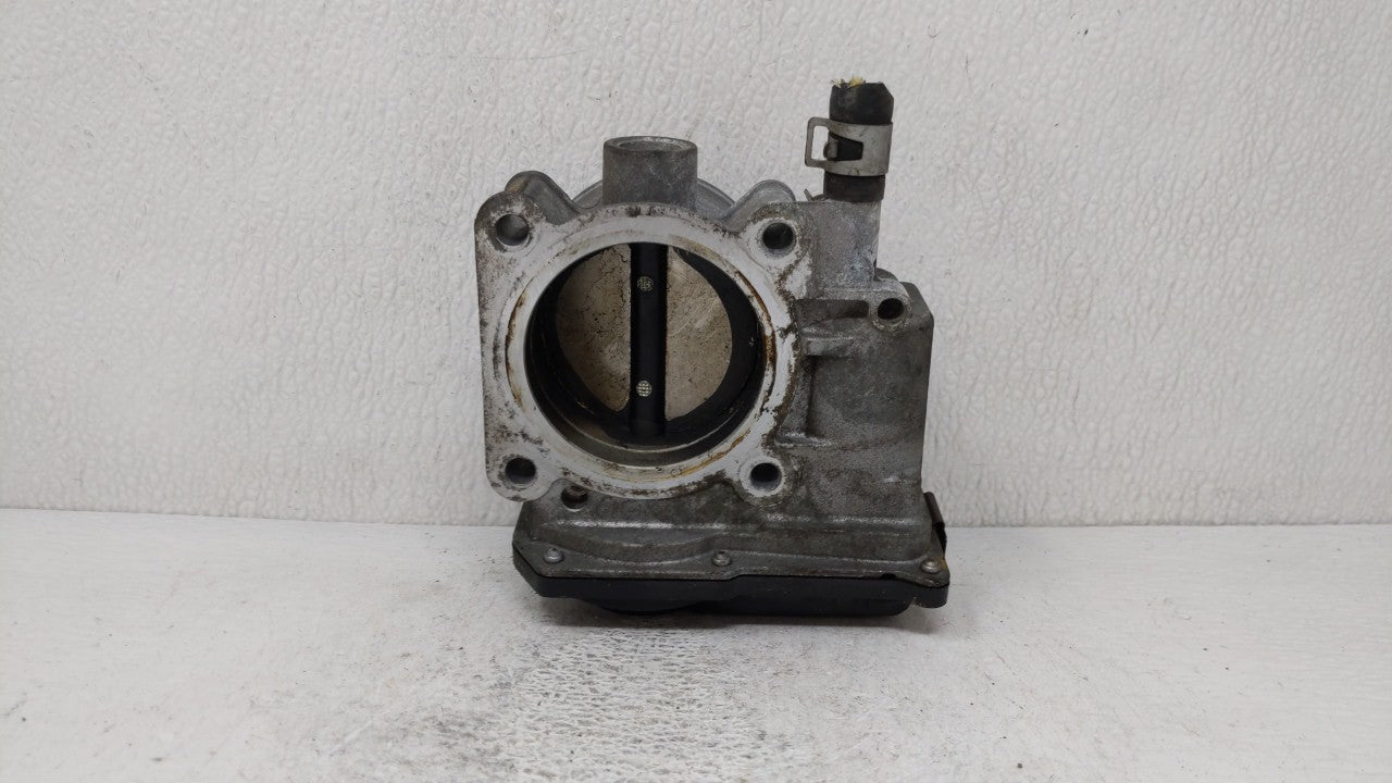 2013-2019 Nissan Sentra Throttle Body P/N:3RA60-01 E 3RA60-01 D, 3RA60-01 B Fits Fits 2013 2014 2015 2016 2017 2018 2019 OEM