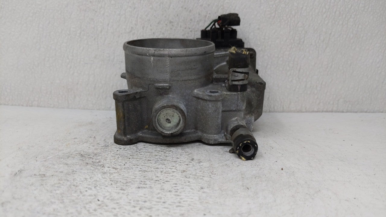 2013-2019 Nissan Sentra Throttle Body P/N:3RA60-01 E 3RA60-01 D, 3RA60-01 B Fits Fits 2013 2014 2015 2016 2017 2018 2019 OEM