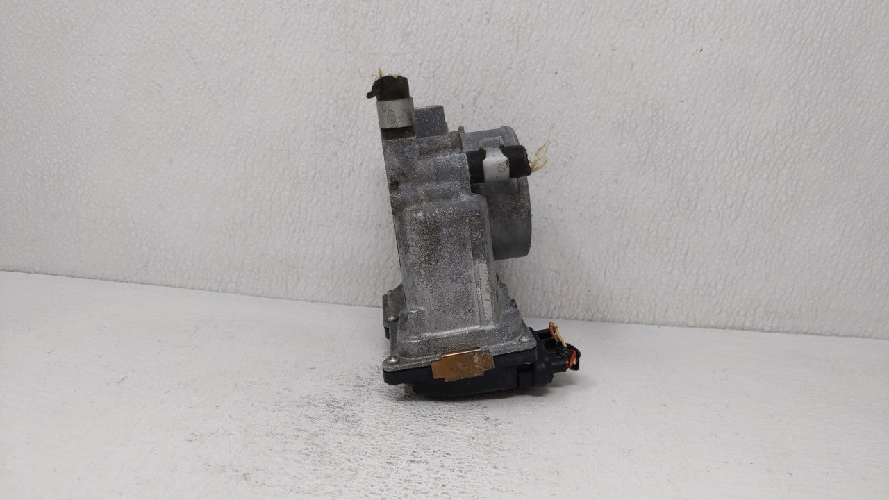 2013-2019 Nissan Sentra Throttle Body P/N:3RA60-01 C 3RA60-01 E, 3RA60-01 D Fits Fits 2013 2014 2015 2016 2017 2018 2019 OEM
