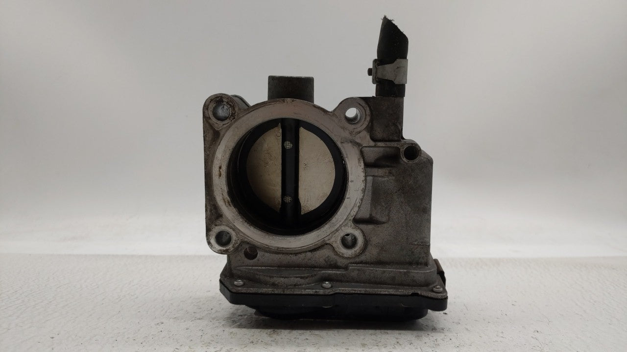 2013-2019 Nissan Sentra Throttle Body P/N:3RA60-01 C 3RA60-01 E, 3RA60-01 D Fits Fits 2013 2014 2015 2016 2017 2018 2019 OEM