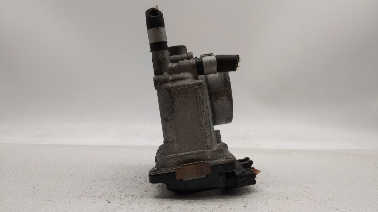 2013-2019 Nissan Sentra Throttle Body P/N:3RA60-01 C 3RA60-01 E, 3RA60-01 D Fits Fits 2013 2014 2015 2016 2017 2018 2019 OEM