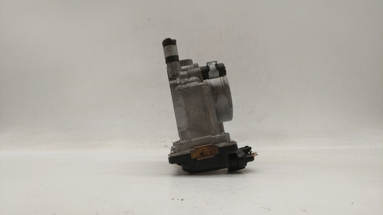2013-2019 Nissan Sentra Throttle Body P/N:3RA60-01 C 3RA60-01 E, 3RA60-01 D Fits Fits 2013 2014 2015 2016 2017 2018 2019 OEM