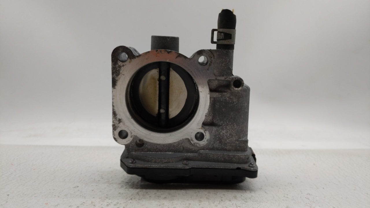 2013-2019 Nissan Sentra Throttle Body P/N:3RA60-01 C 3RA60-01 E, 3RA60-01 D Fits Fits 2013 2014 2015 2016 2017 2018 2019 OEM