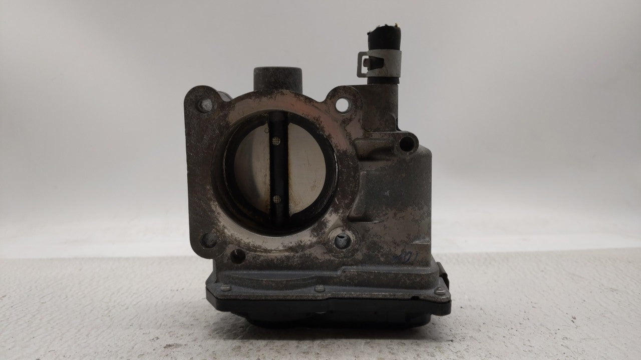 2013-2019 Nissan Sentra Throttle Body P/N:3RA60-01 C 3RA60-01 E, 3RA60-01 D Fits Fits 2013 2014 2015 2016 2017 2018 2019 OEM