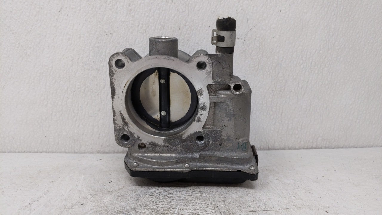 2013-2019 Nissan Sentra Throttle Body P/N:3RA60-01 C 3RA60-01 E, 3RA60-01 D Fits Fits 2013 2014 2015 2016 2017 2018 2019 OEM