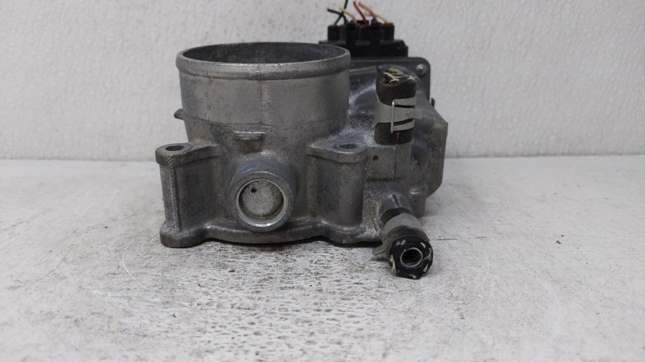 2013-2019 Nissan Sentra Throttle Body P/N:3RA60-01 C 3RA60-01 E, 3RA60-01 D Fits Fits 2013 2014 2015 2016 2017 2018 2019 OEM