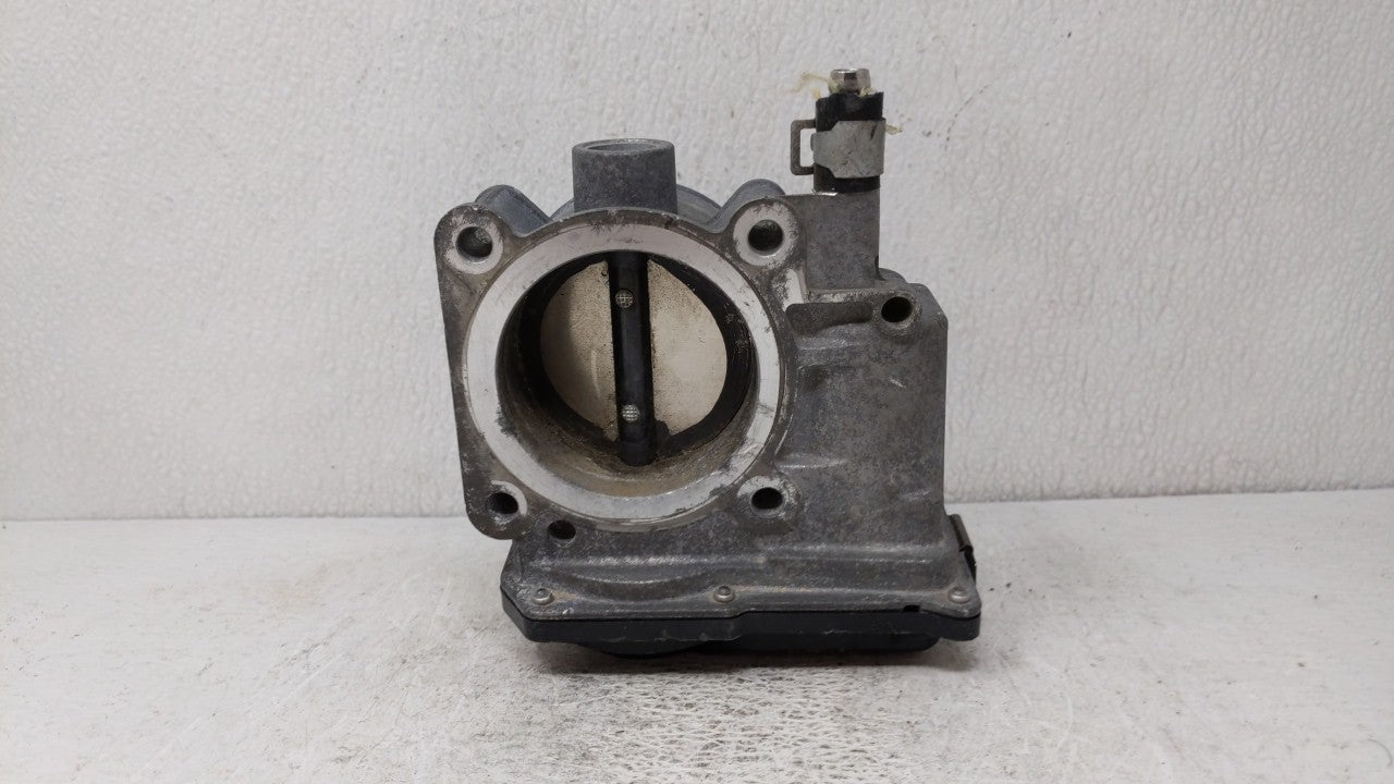 2013-2019 Nissan Sentra Throttle Body P/N:3RA60-01 C 3RA60-01 E, 3RA60-01 D Fits Fits 2013 2014 2015 2016 2017 2018 2019 OEM