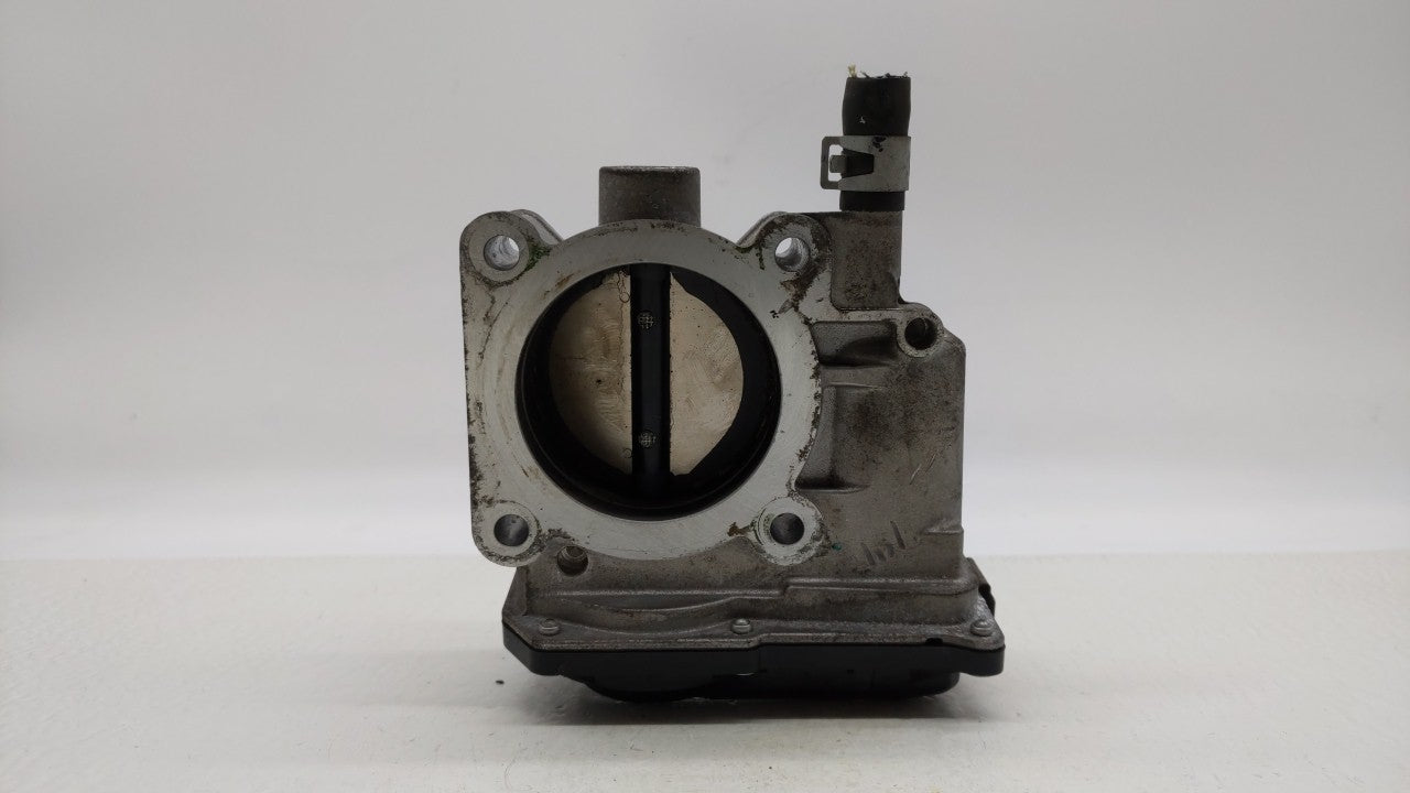 2013-2019 Nissan Sentra Throttle Body P/N:3RA60-01 C 3RA60-01 E, 3RA60-01 D Fits Fits 2013 2014 2015 2016 2017 2018 2019 OEM