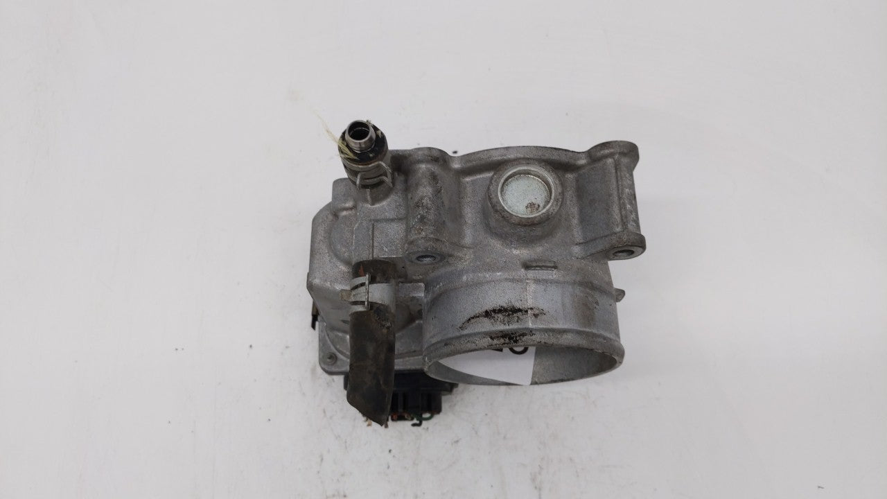 2013-2019 Nissan Sentra Throttle Body P/N:3RA60-01 C 3RA60-01 E, 3RA60-01 D Fits Fits 2013 2014 2015 2016 2017 2018 2019 OEM
