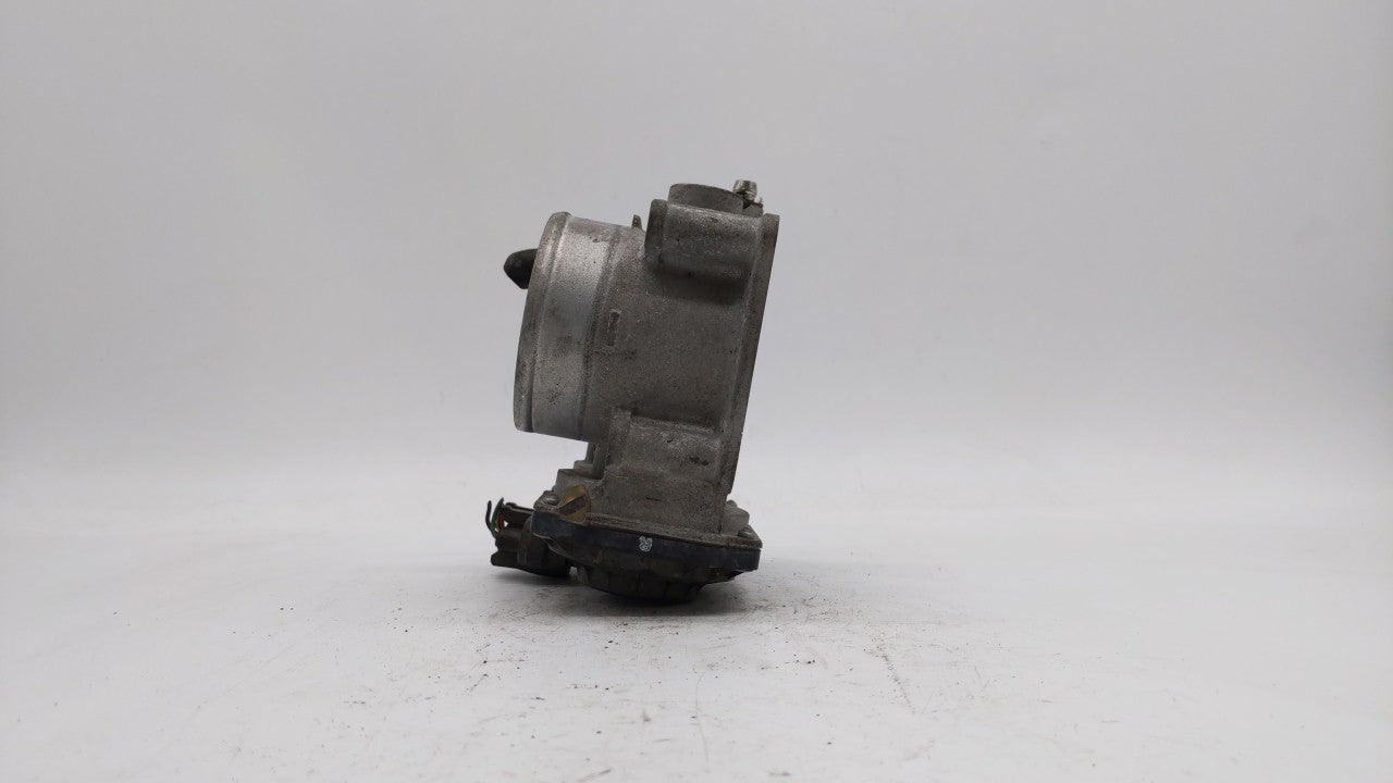 2013-2019 Nissan Sentra Throttle Body P/N:3RA60-01 C 3RA60-01 E, 3RA60-01 D Fits Fits 2013 2014 2015 2016 2017 2018 2019 OEM