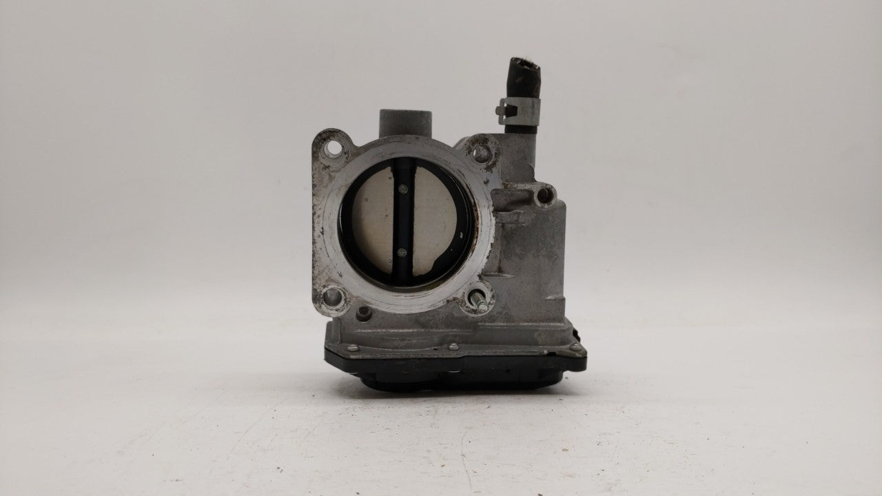 2013-2019 Nissan Sentra Throttle Body P/N:3RA60-01 C 3RA60-01 E, 3RA60-01 D Fits Fits 2013 2014 2015 2016 2017 2018 2019 OEM