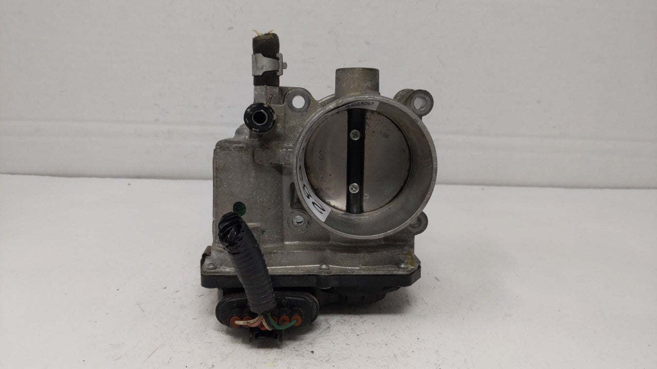 2013-2019 Nissan Sentra Throttle Body P/N:3RA60-01 C 3RA60-01 E, 3RA60-01 D Fits Fits 2013 2014 2015 2016 2017 2018 2019 OEM