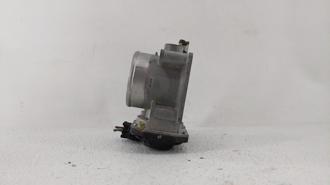 2013-2019 Nissan Sentra Throttle Body P/N:3RA60-01 C 3RA60-01 E, 3RA60-01 D Fits Fits 2013 2014 2015 2016 2017 2018 2019 OEM