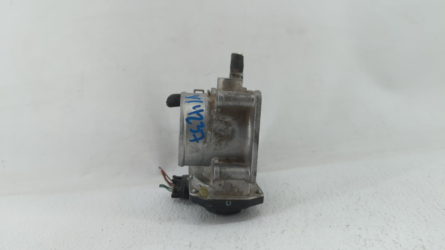 2013-2019 Nissan Sentra Throttle Body P/N:3RA60-01 C 3RA60-01 E, 3RA60-01 D Fits Fits 2013 2014 2015 2016 2017 2018 2019 OEM