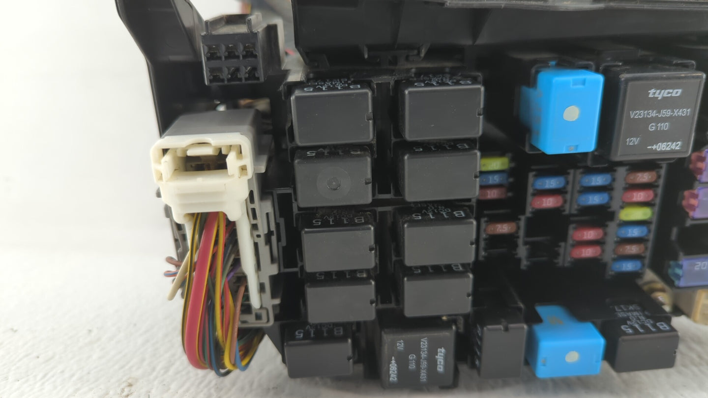 2013-2019 Nissan Sentra Fusebox Fuse Box Panel Relay Module P/N:284B7 3RA3E 284B7 3RA1A Fits OEM Used Auto Parts - Oemusedau