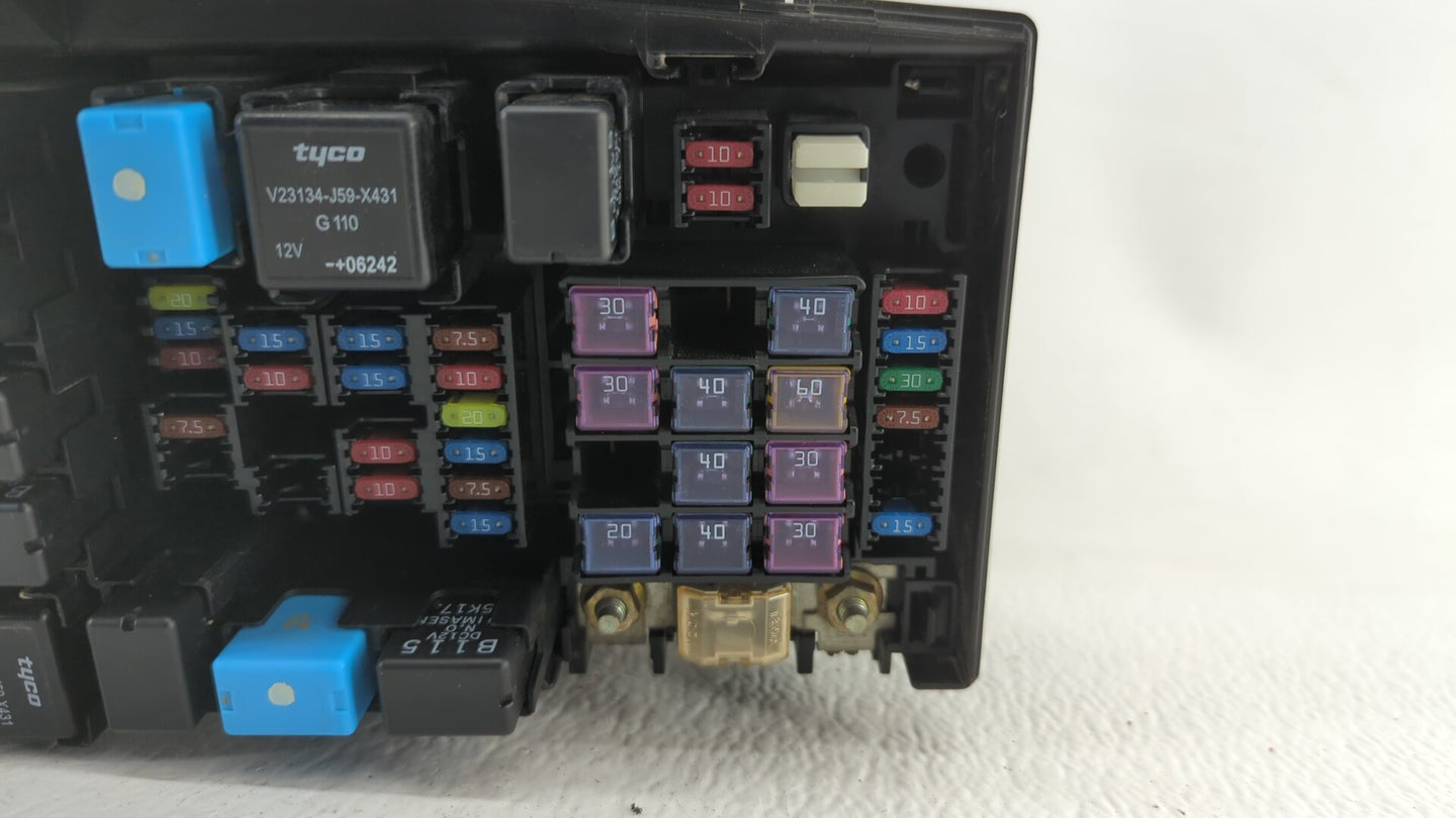 2013-2019 Nissan Sentra Fusebox Fuse Box Panel Relay Module P/N:284B7 3RA3E 284B7 3RA1A Fits OEM Used Auto Parts - Oemusedau