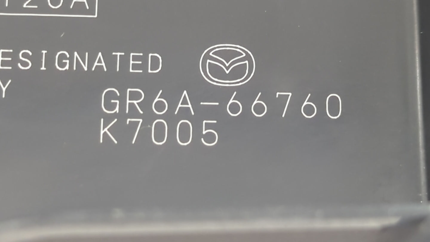2013-2019 Nissan Sentra Fusebox Fuse Box Panel Relay Module P/N:284B7 3RA3E 284B7 3RA1A Fits OEM Used Auto Parts - Oemusedau
