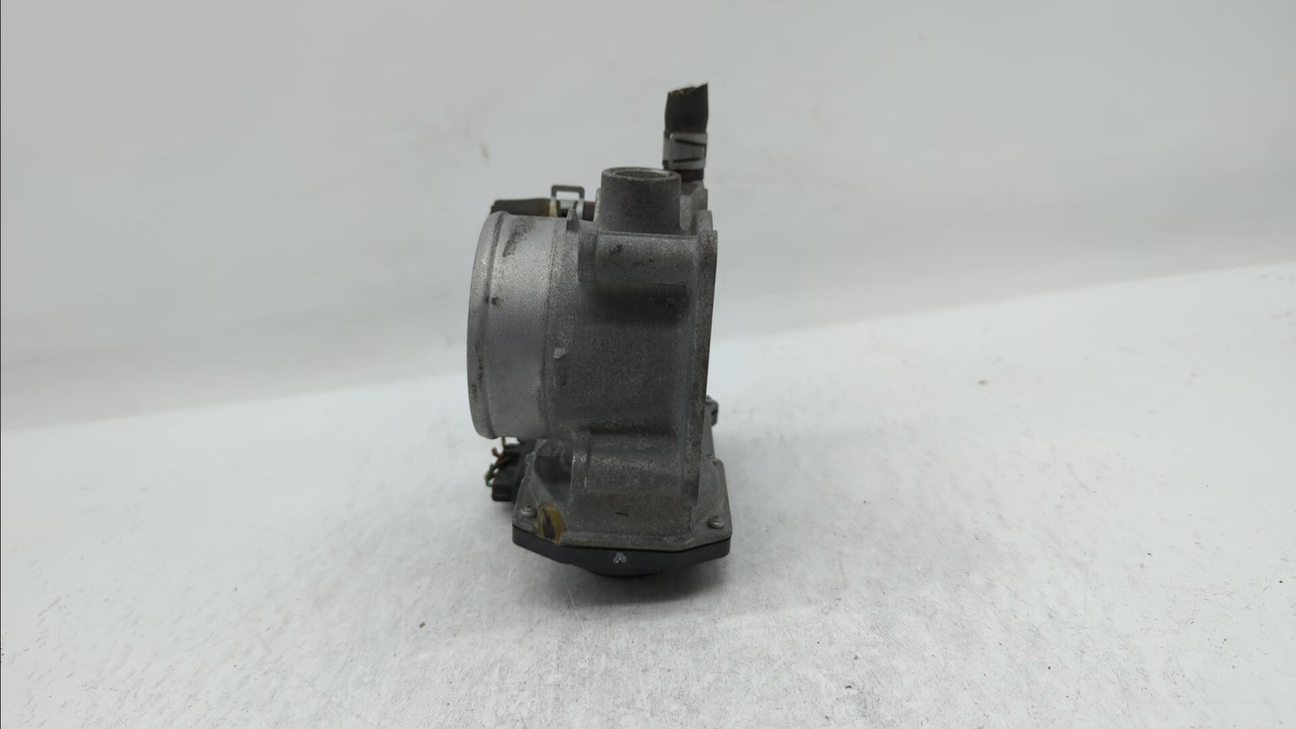 2013-2019 Nissan Sentra Throttle Body P/N:3RA60-01 C 3RA60-01 E, 3RA60-01 D Fits Fits 2013 2014 2015 2016 2017 2018 2019 OEM