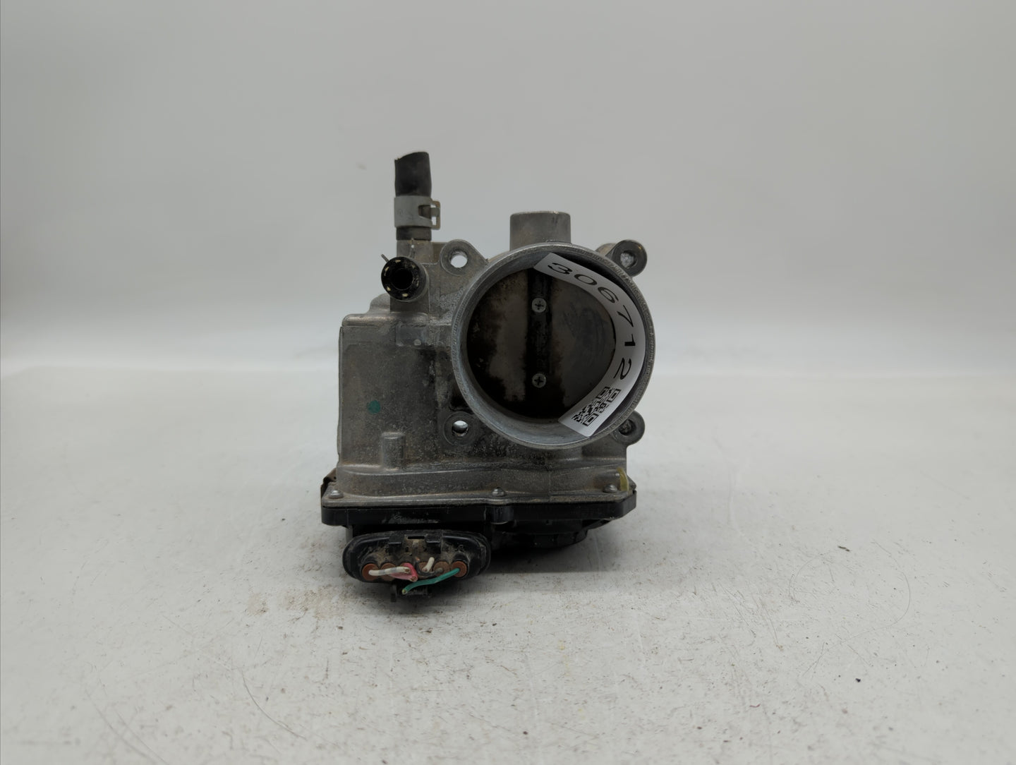 2013-2019 Nissan Sentra Throttle Body P/N:3RA60-01 C 3RA60-01 E, 3RA60-01 D Fits Fits 2013 2014 2015 2016 2017 2018 2019 OEM