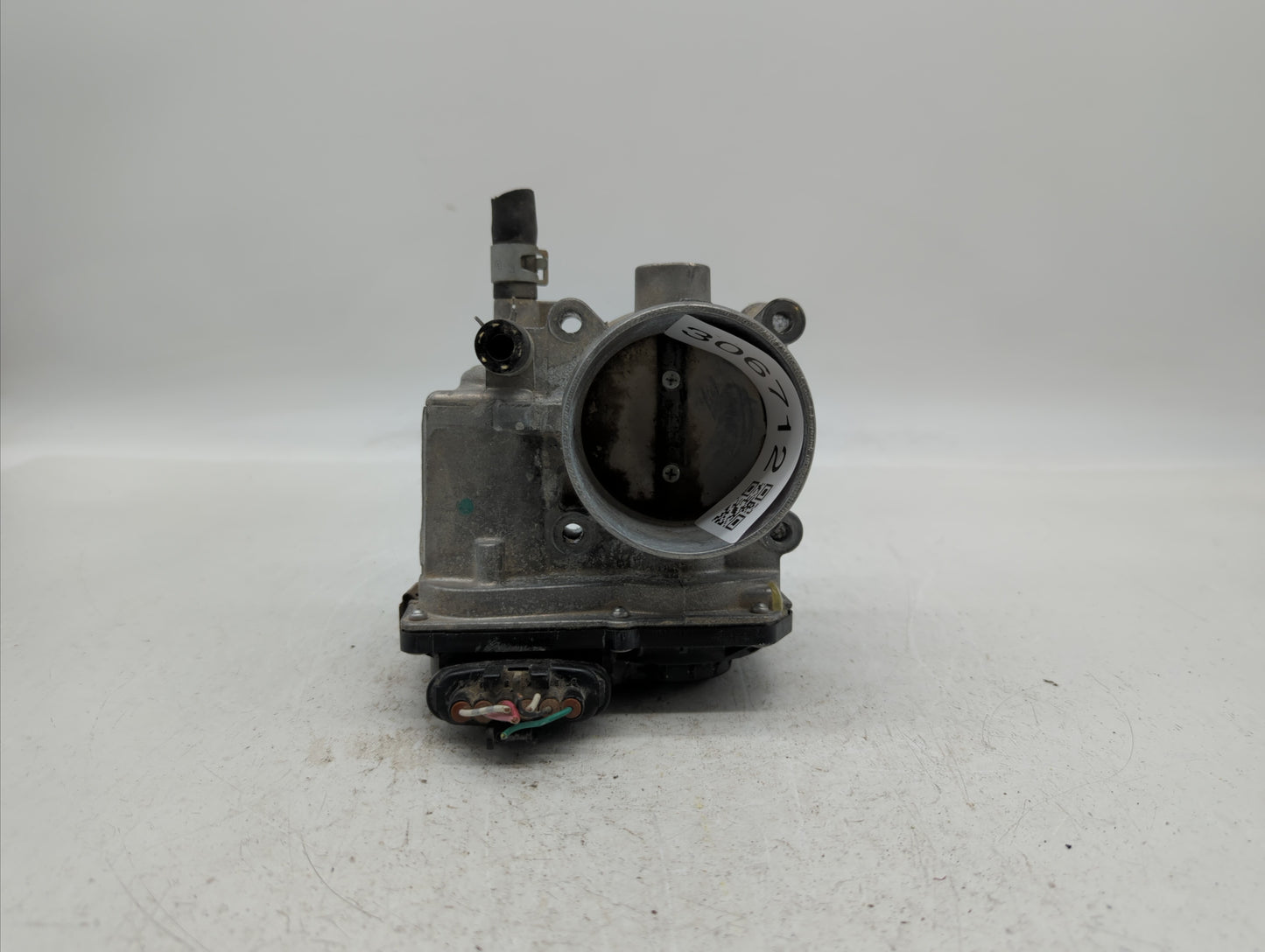 2013-2019 Nissan Sentra Throttle Body P/N:3RA60-01 C 3RA60-01 E, 3RA60-01 D Fits Fits 2013 2014 2015 2016 2017 2018 2019 OEM