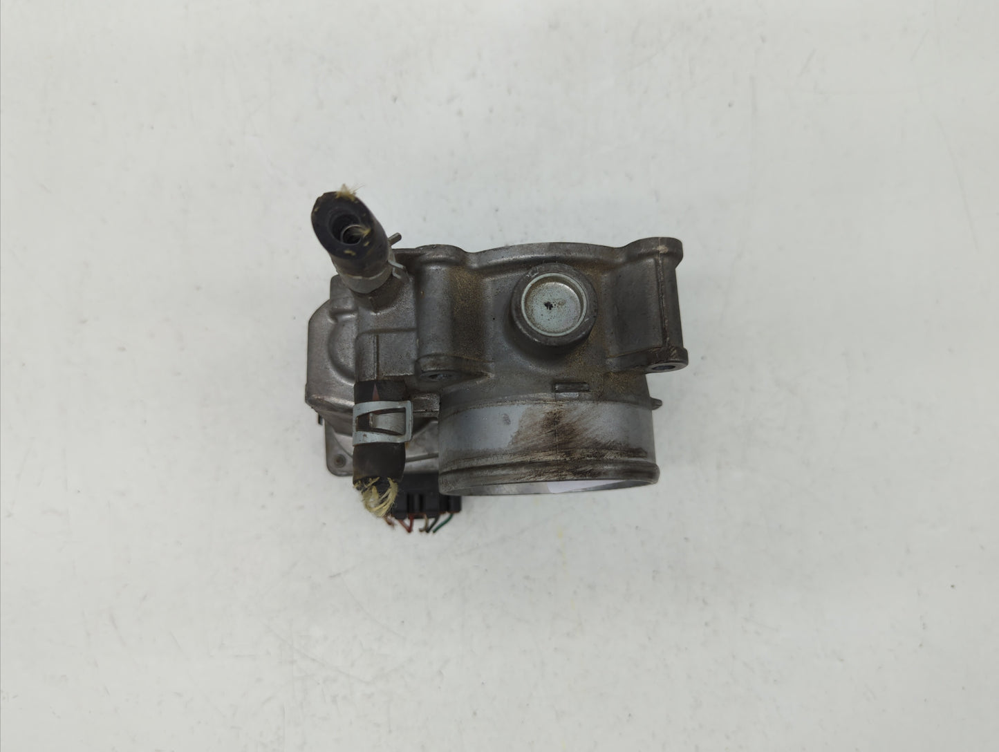 2013-2019 Nissan Sentra Throttle Body P/N:3RA60-01 C 3RA60-01 E, 3RA60-01 D Fits Fits 2013 2014 2015 2016 2017 2018 2019 OEM