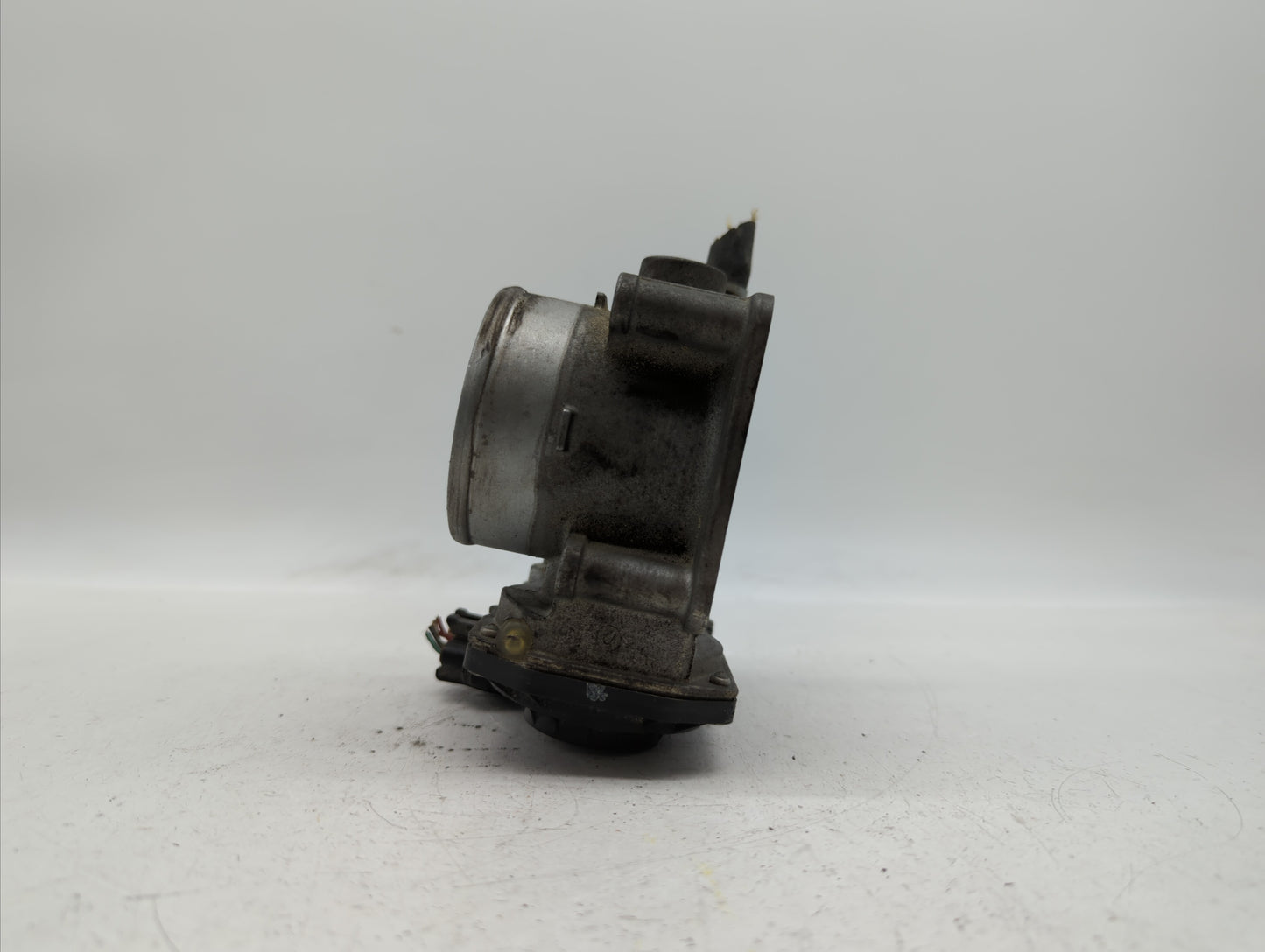 2013-2019 Nissan Sentra Throttle Body P/N:3RA60-01 C 3RA60-01 E, 3RA60-01 D Fits Fits 2013 2014 2015 2016 2017 2018 2019 OEM