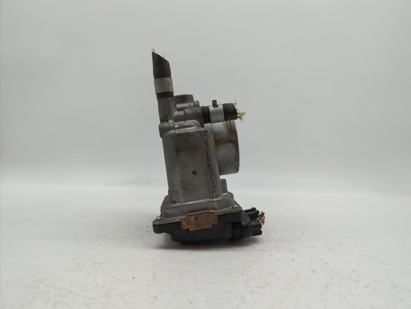 2013-2019 Nissan Sentra Throttle Body P/N:3RA60-01 C 3RA60-01 E, 3RA60-01 D Fits Fits 2013 2014 2015 2016 2017 2018 2019 OEM