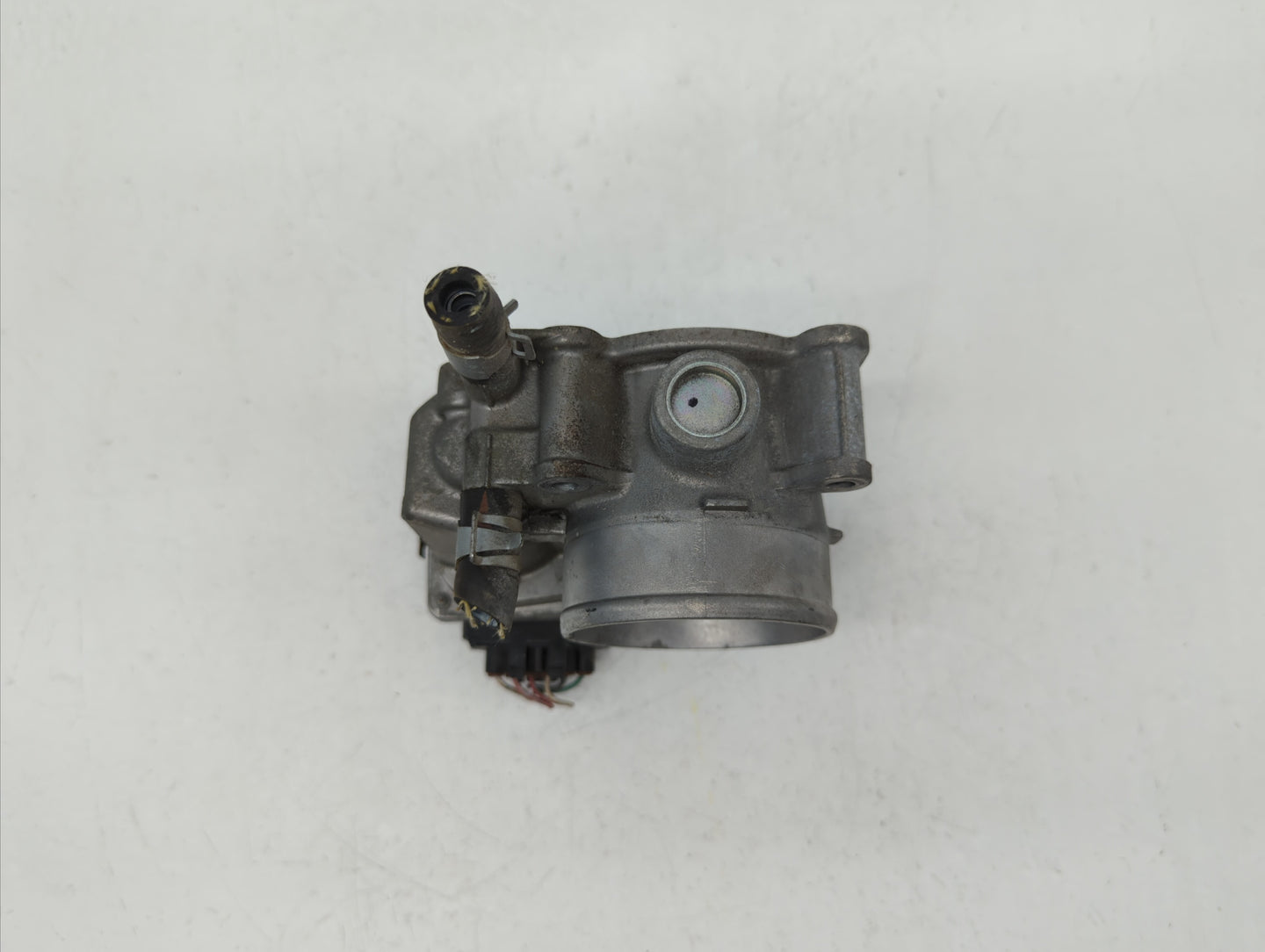 2013-2019 Nissan Sentra Throttle Body P/N:3RA60-01 C 3RA60-01 E, 3RA60-01 D Fits Fits 2013 2014 2015 2016 2017 2018 2019 OEM