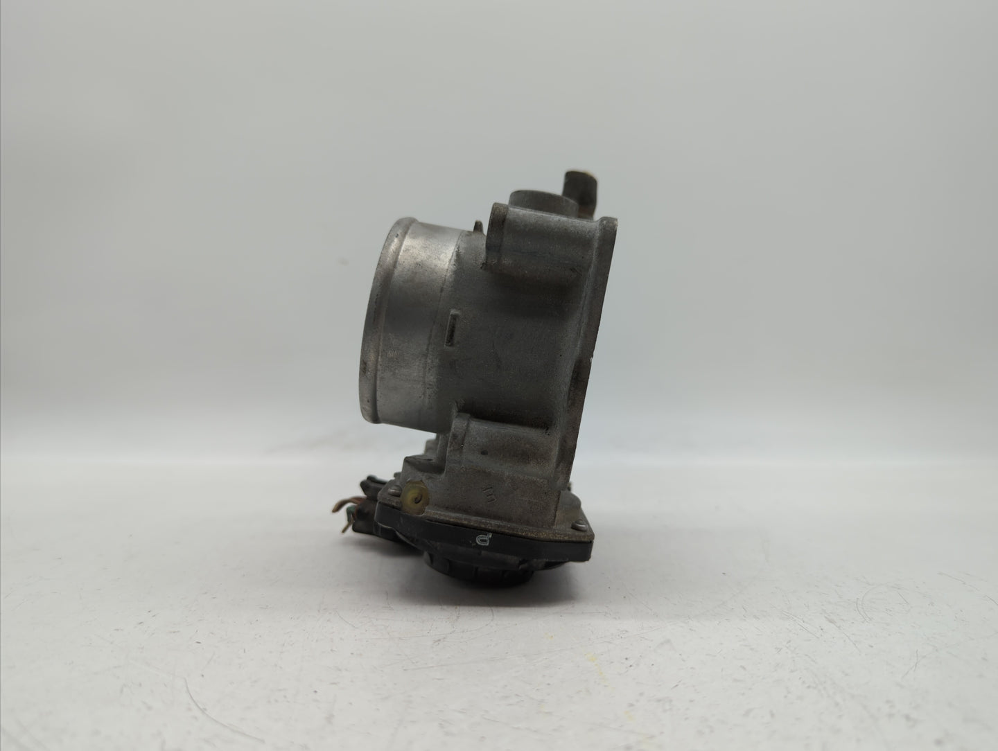 2013-2019 Nissan Sentra Throttle Body P/N:3RA60-01 C 3RA60-01 E, 3RA60-01 D Fits Fits 2013 2014 2015 2016 2017 2018 2019 OEM