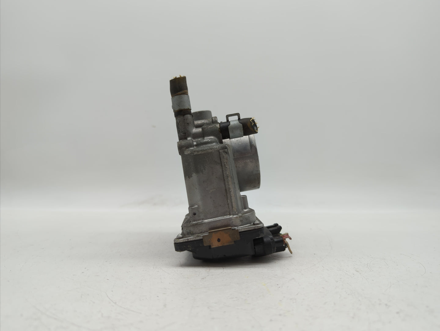 2013-2019 Nissan Sentra Throttle Body P/N:3RA60-01 C 3RA60-01 E, 3RA60-01 D Fits Fits 2013 2014 2015 2016 2017 2018 2019 OEM