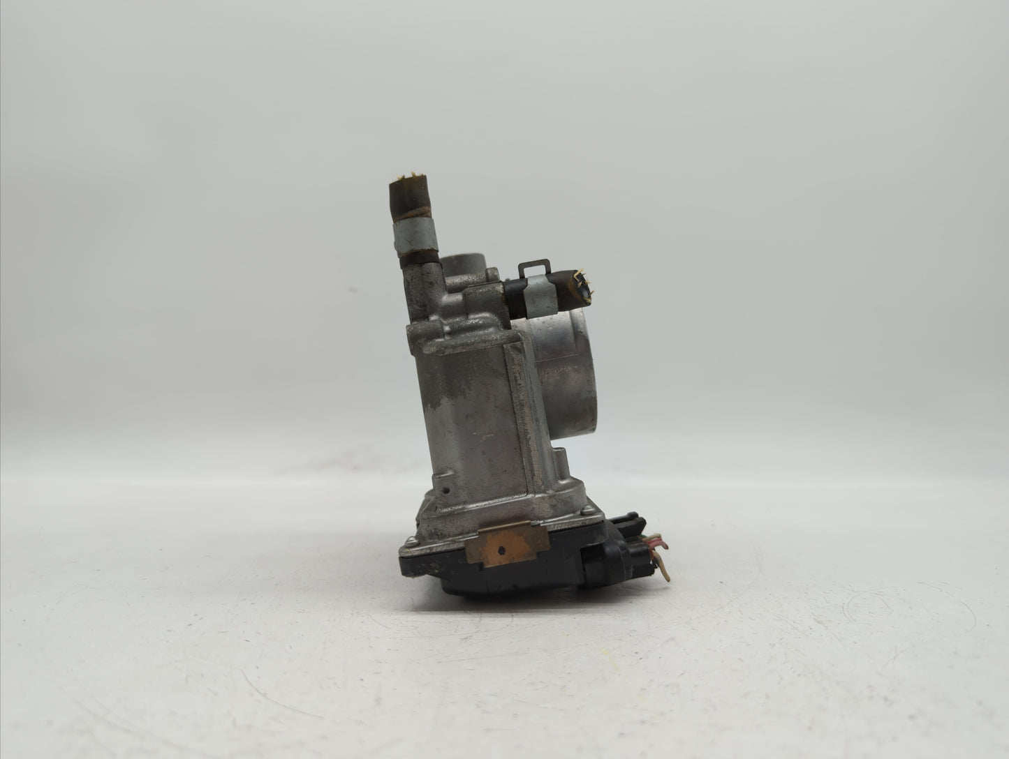 2013-2019 Nissan Sentra Throttle Body P/N:3RA60-01 C 3RA60-01 E, 3RA60-01 D Fits Fits 2013 2014 2015 2016 2017 2018 2019 OEM
