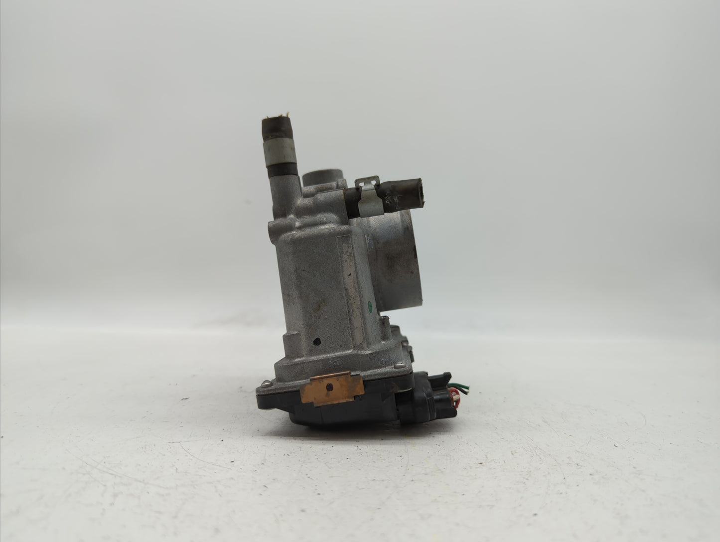 2013-2019 Nissan Sentra Throttle Body P/N:3RA60-01 C 3RA60-01 E, 3RA60-01 D Fits Fits 2013 2014 2015 2016 2017 2018 2019 OEM