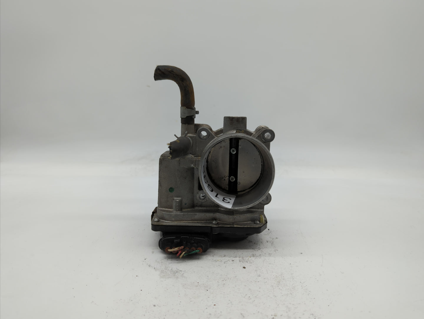 2013-2019 Nissan Sentra Throttle Body P/N:3RA60-01 C 3RA60-01 E, 3RA60-01 D Fits Fits 2013 2014 2015 2016 2017 2018 2019 OEM
