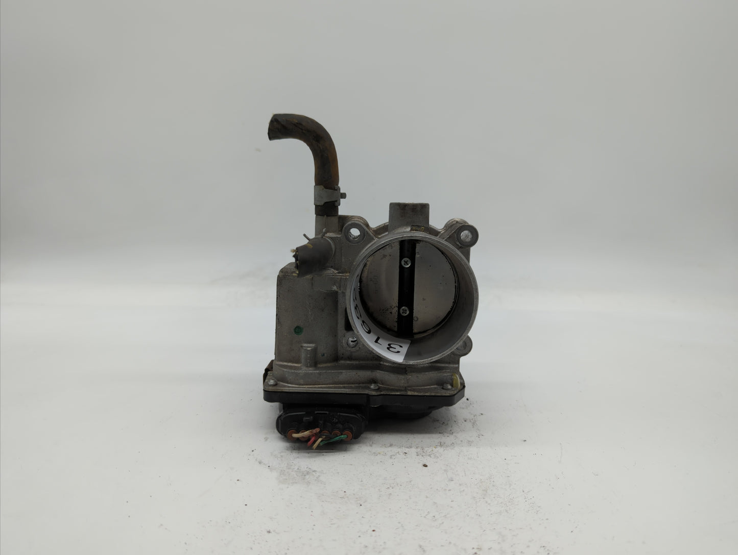2013-2019 Nissan Sentra Throttle Body P/N:3RA60-01 C 3RA60-01 E, 3RA60-01 D Fits Fits 2013 2014 2015 2016 2017 2018 2019 OEM
