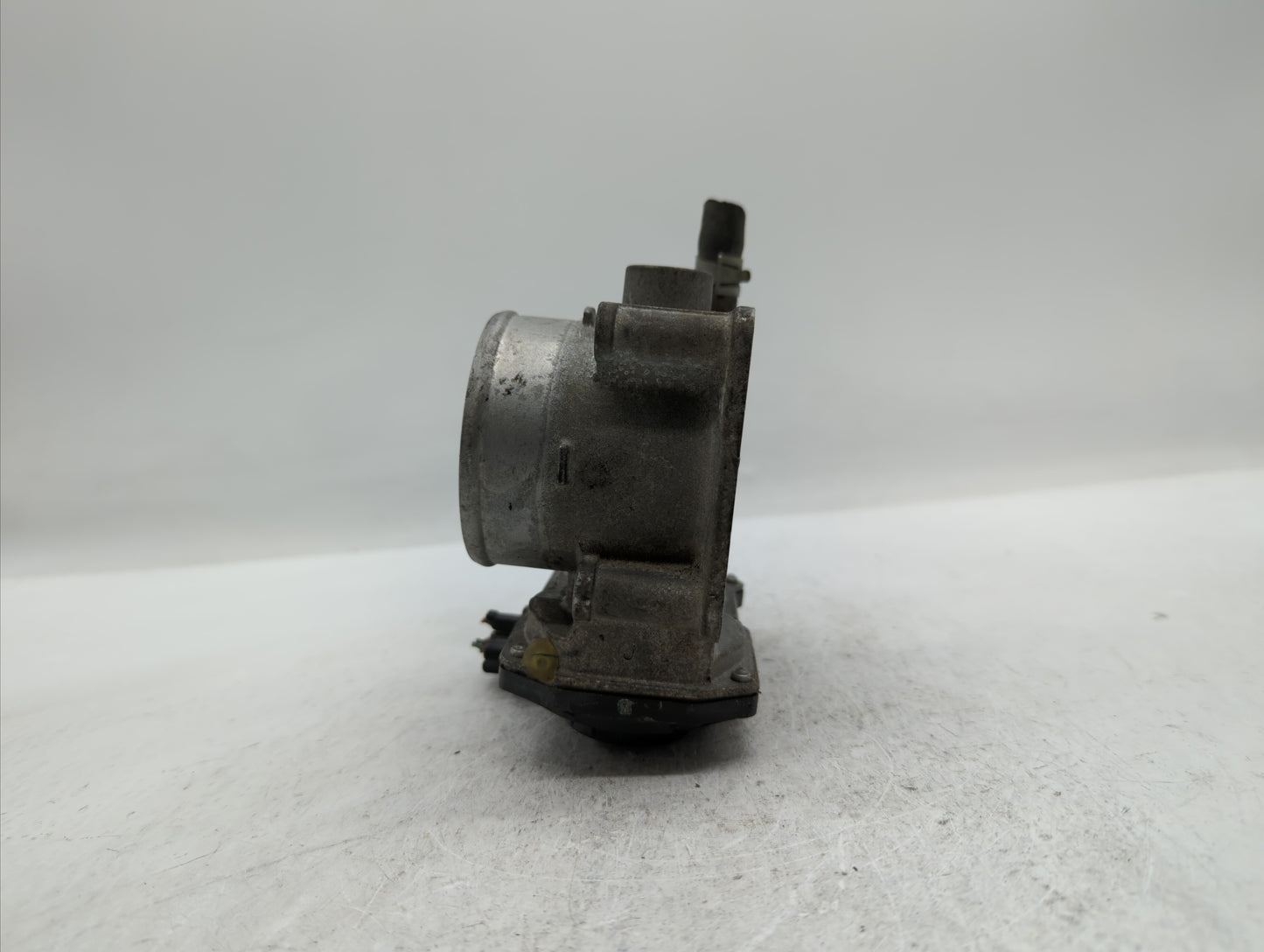 2013-2019 Nissan Sentra Throttle Body P/N:3RA60-01 C 3RA60-01 E, 3RA60-01 D Fits Fits 2013 2014 2015 2016 2017 2018 2019 OEM